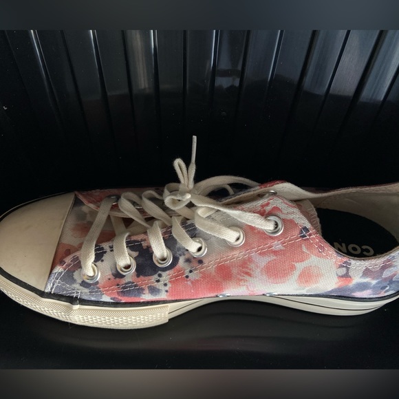 Flower Converse - Picture 3 of 3